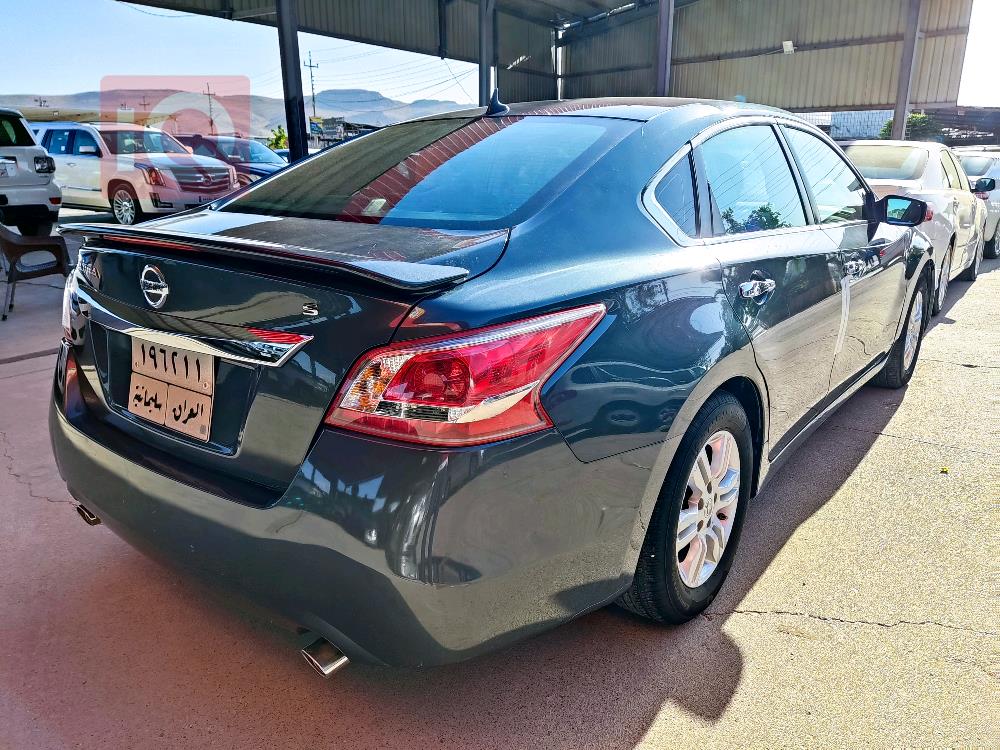 Nissan Altima
